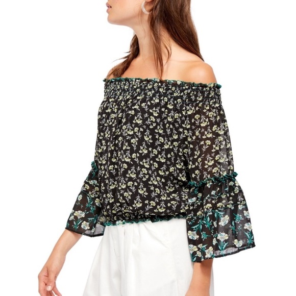 Free People Off the Shoulder Rose Valley Printed Bell Sleeve Blouse Size XS EUC - Picture 6 of 11